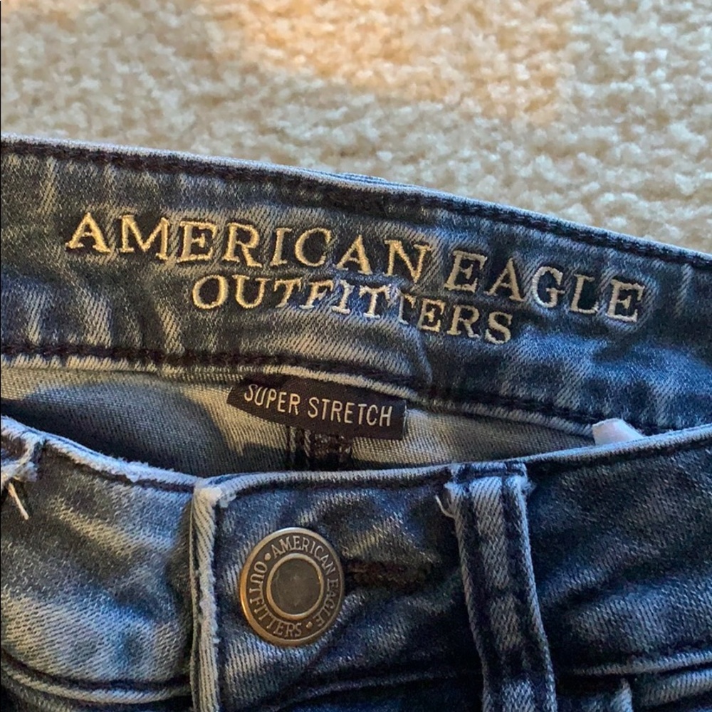 AE distressed jegging